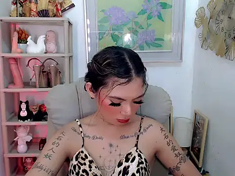 JasmineHiller webcam