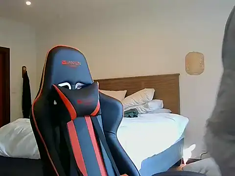 TroyDieselXXX webcam