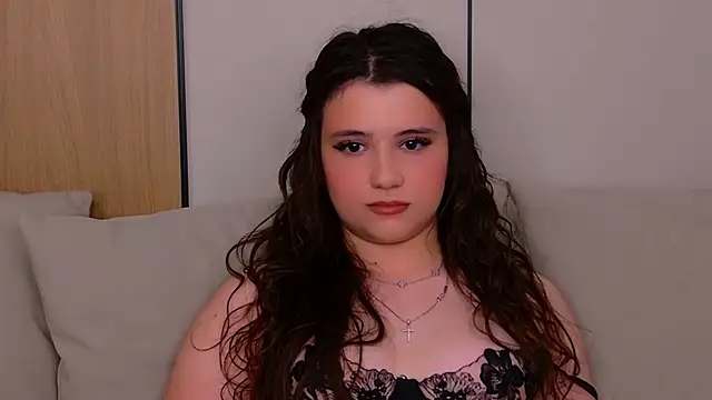 Pauline_Heaven webcam