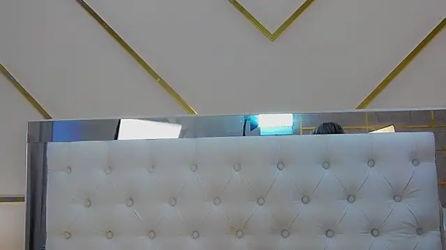 BeatriceAddams webcam