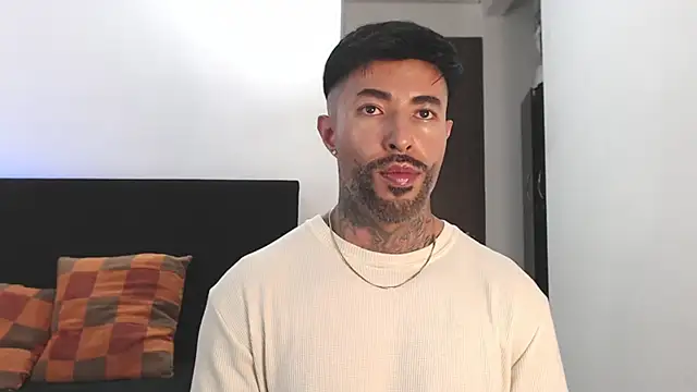andrea_de_lucaa webcam