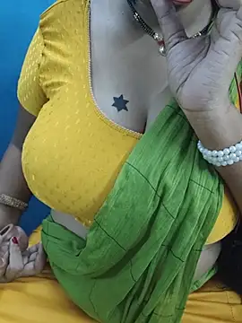 Tamil_Vennila_ webcam