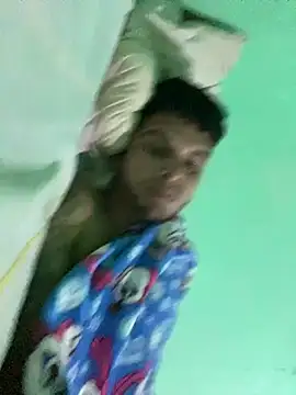 Deepthroat18yo webcam