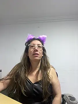 kaylaMinov_ webcam