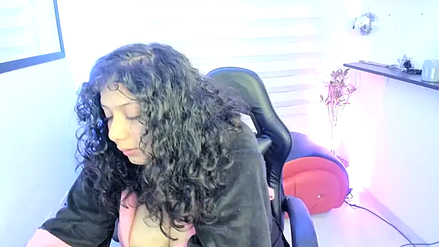 Agatha_Marin webcam