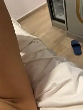 Kaan33_33 webcam