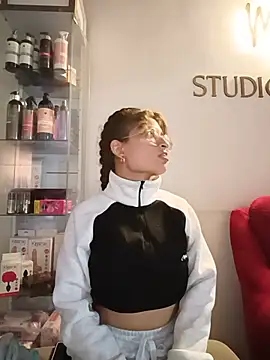 Emily_fiori webcam