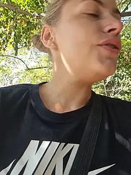 Keli_Jessi webcam