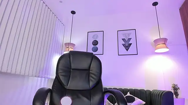 tiana_cruz webcam