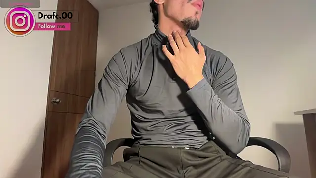 rafael_stone11 live cam on StripChat