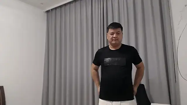 zhang1118 live cam on StripChat
