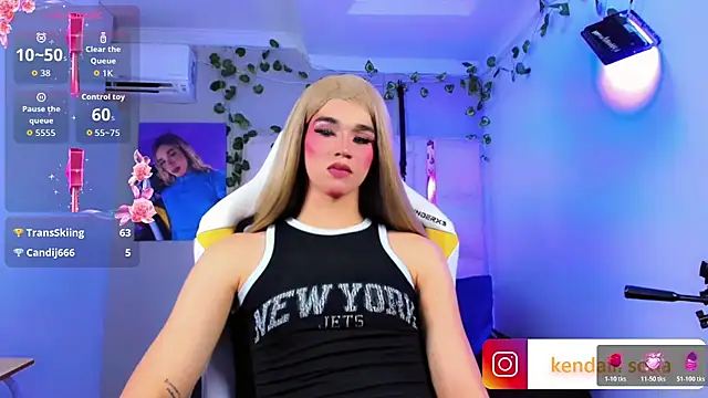 Sophiaa_doll_ webcam