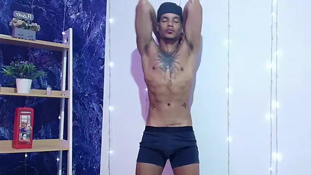 kai_storm77 webcam