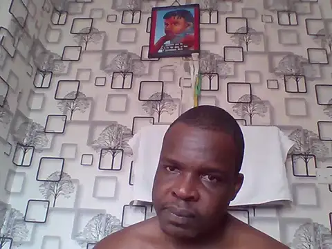 Chumba_001 live cam on StripChat