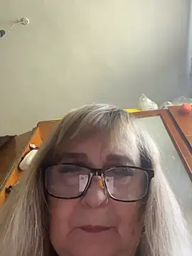 Irina2909@xh webcam