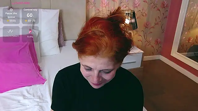 GiselleFox webcam
