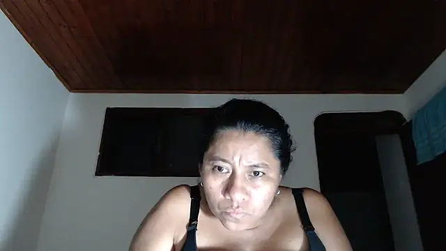 adrixxx38 webcam