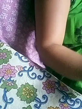 7629887628_ webcam