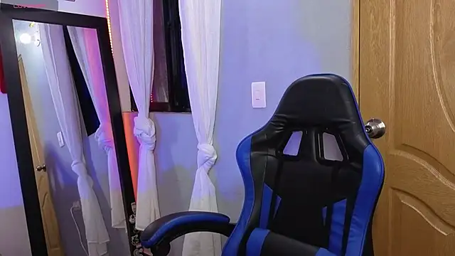 Veronica_111 webcam
