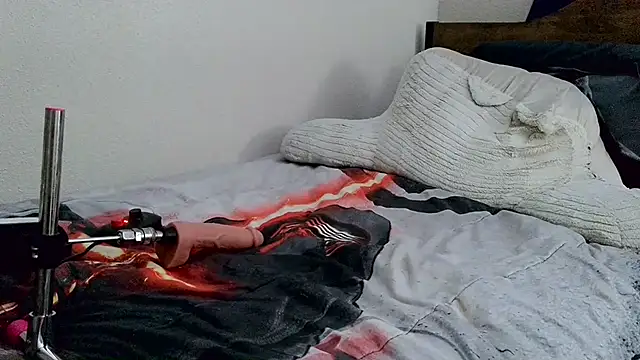 Midnight_Fun6969 webcam