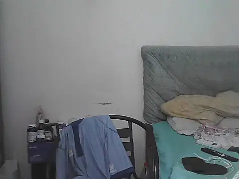 alphalatinobearx webcam