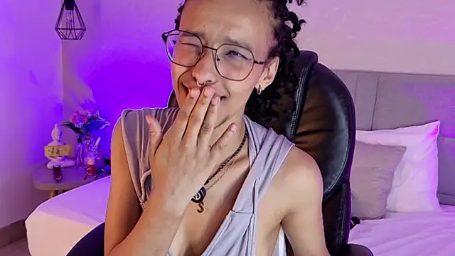 sophie_rojas webcam