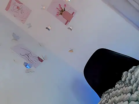 sassysiren28 webcam
