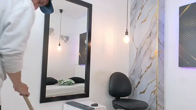 KingOfTemptation webcam