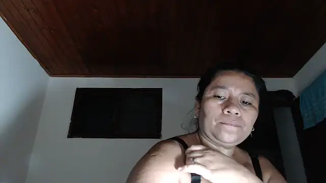 adrixxx38 webcam