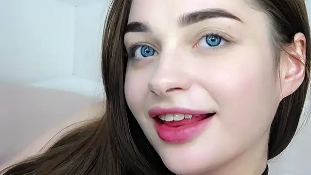 AngelinaWett webcam