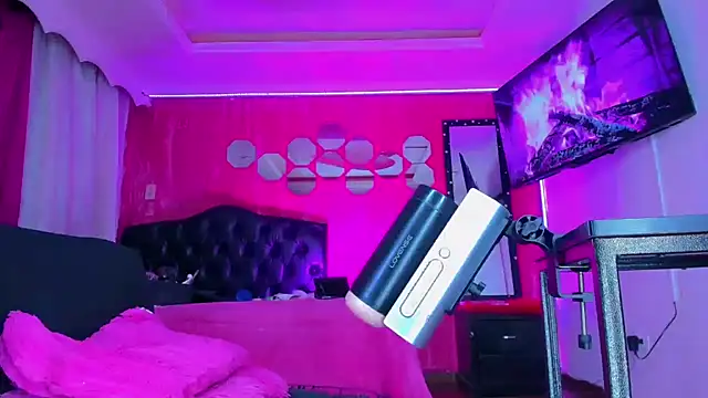 TiffanyMackensyy webcam