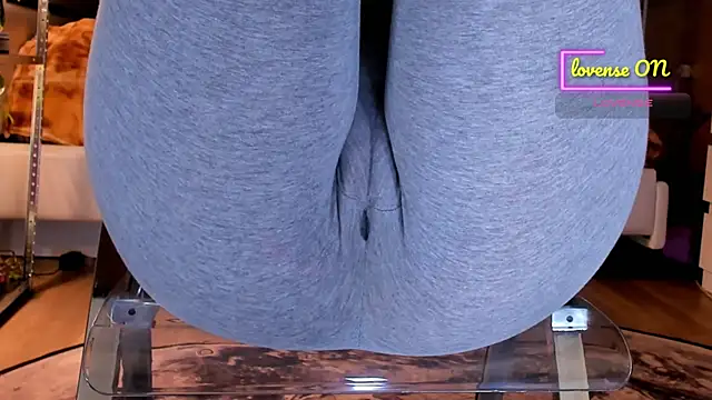 Cameltoe_squirt_inPants webcam