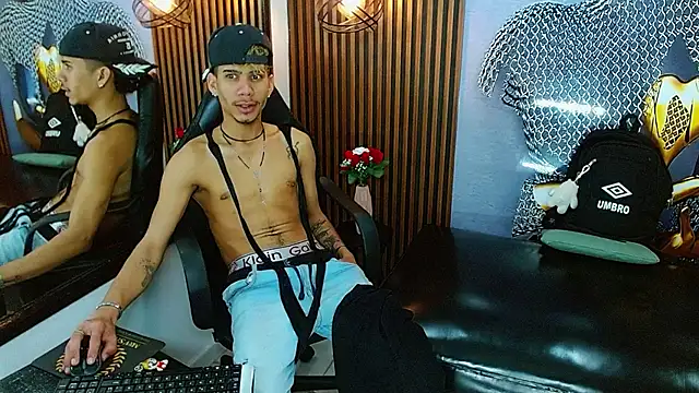 Skinny_cute_Alyer webcam