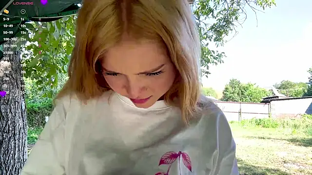 AlberthaBudd webcam
