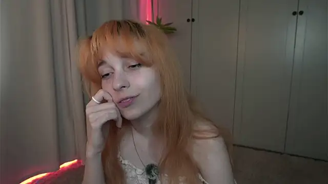 tgirlfoxy webcam