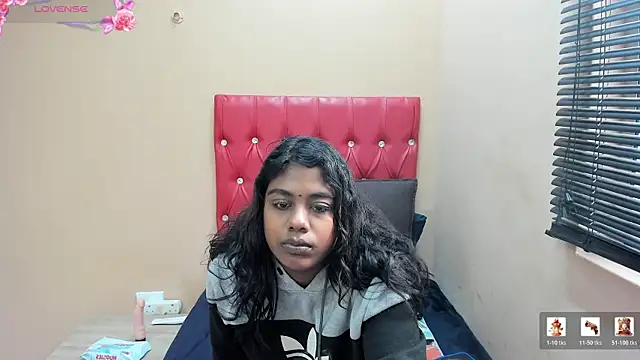 FOXY_LUNA webcam