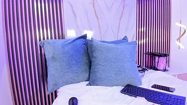 cloee_collins webcam