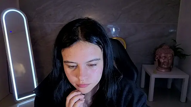 sarita_09_s webcam