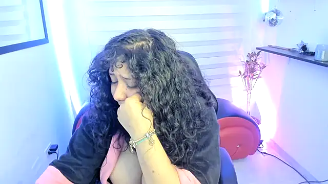 Agatha_Marin webcam