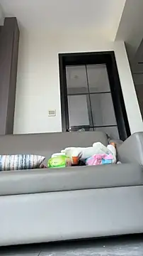 mo-mo-69 webcam