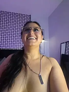 Amber_gold_ webcam