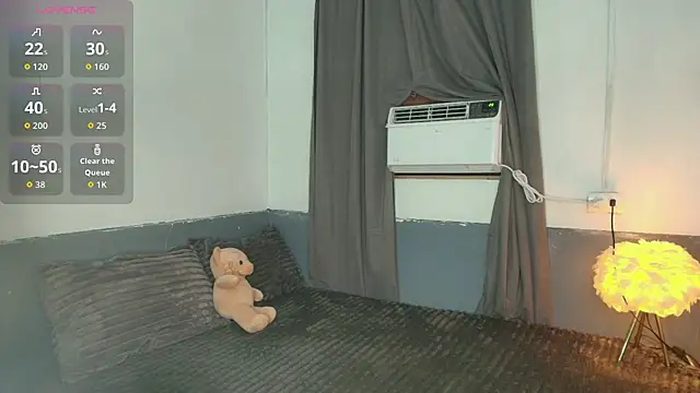 UrfuckingNathalie69x live cam on StripChat