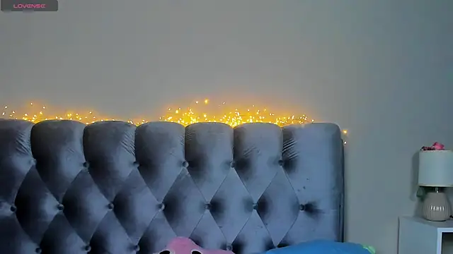Blondy_Fina webcam