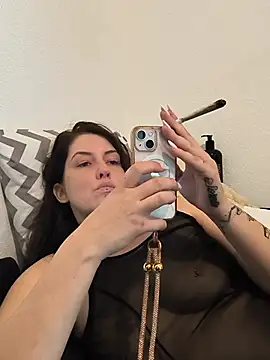 AmberLayla webcam