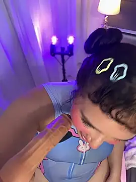 hinata_dolly webcam