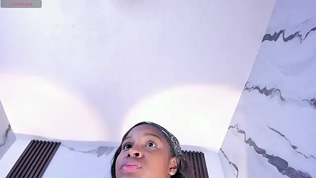 averline_sterling webcam
