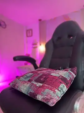 amber_white15 webcam