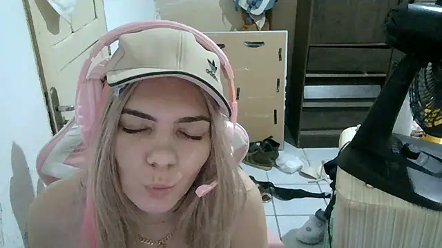 Angel_Ristoww webcam