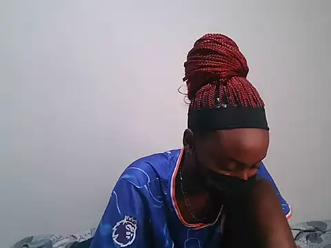Prettyvickie002 webcam