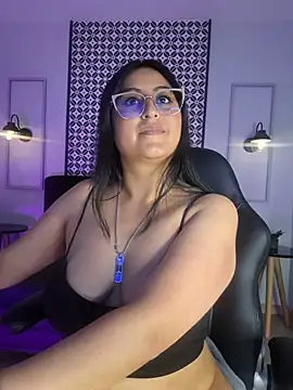 Amber_gold_ webcam